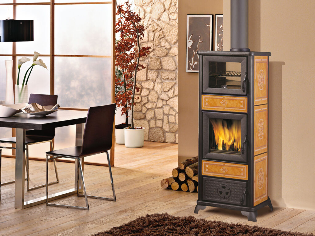 Stufa a legna Dafne forno colore cuoio - Italiana Camini