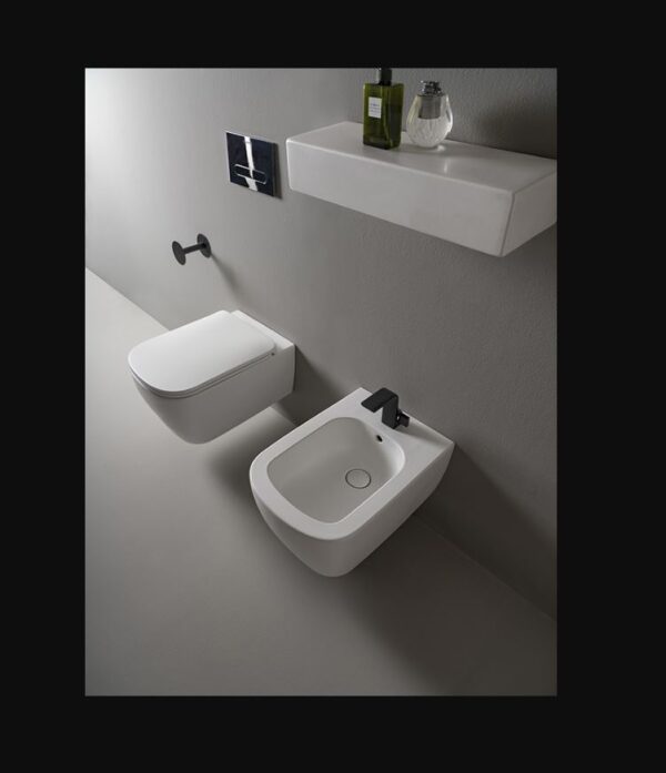 Ambientazione Vaso+Bidet Sospesi Play - Flaminia
